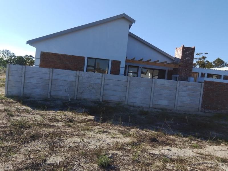3 Bedroom Property for Sale in Albertinia Western Cape